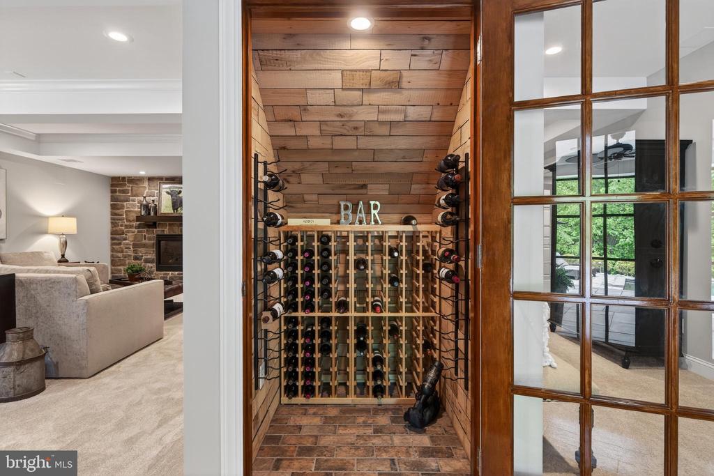 923 SHENANDOAH LANE