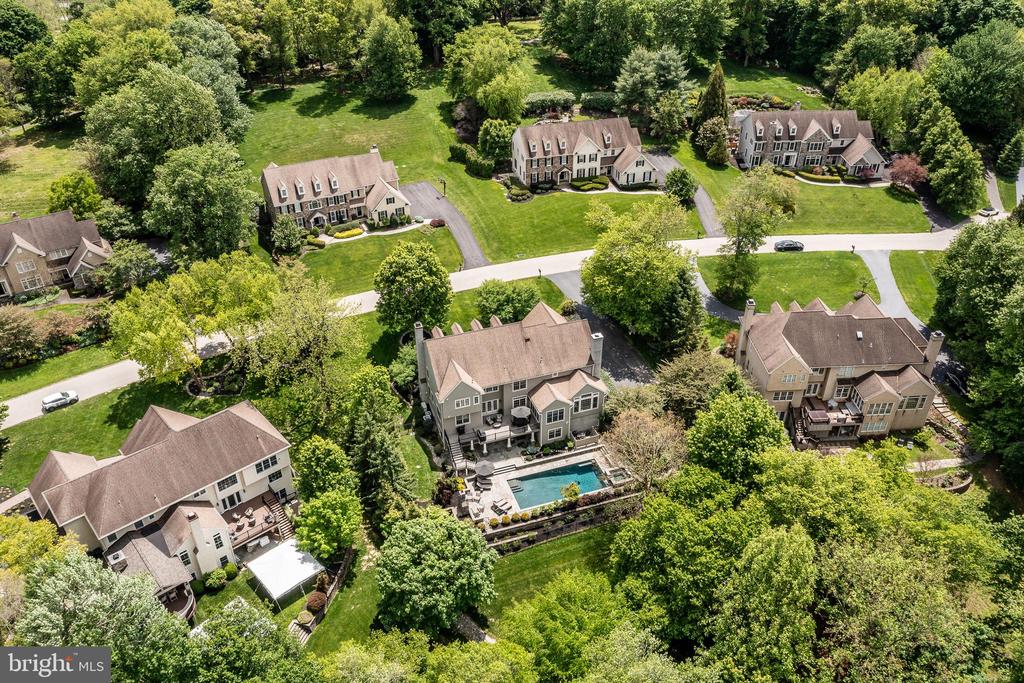 923 SHENANDOAH LANE
