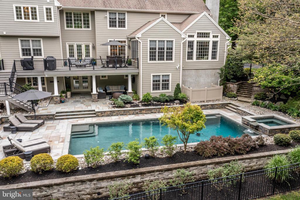 923 SHENANDOAH LANE