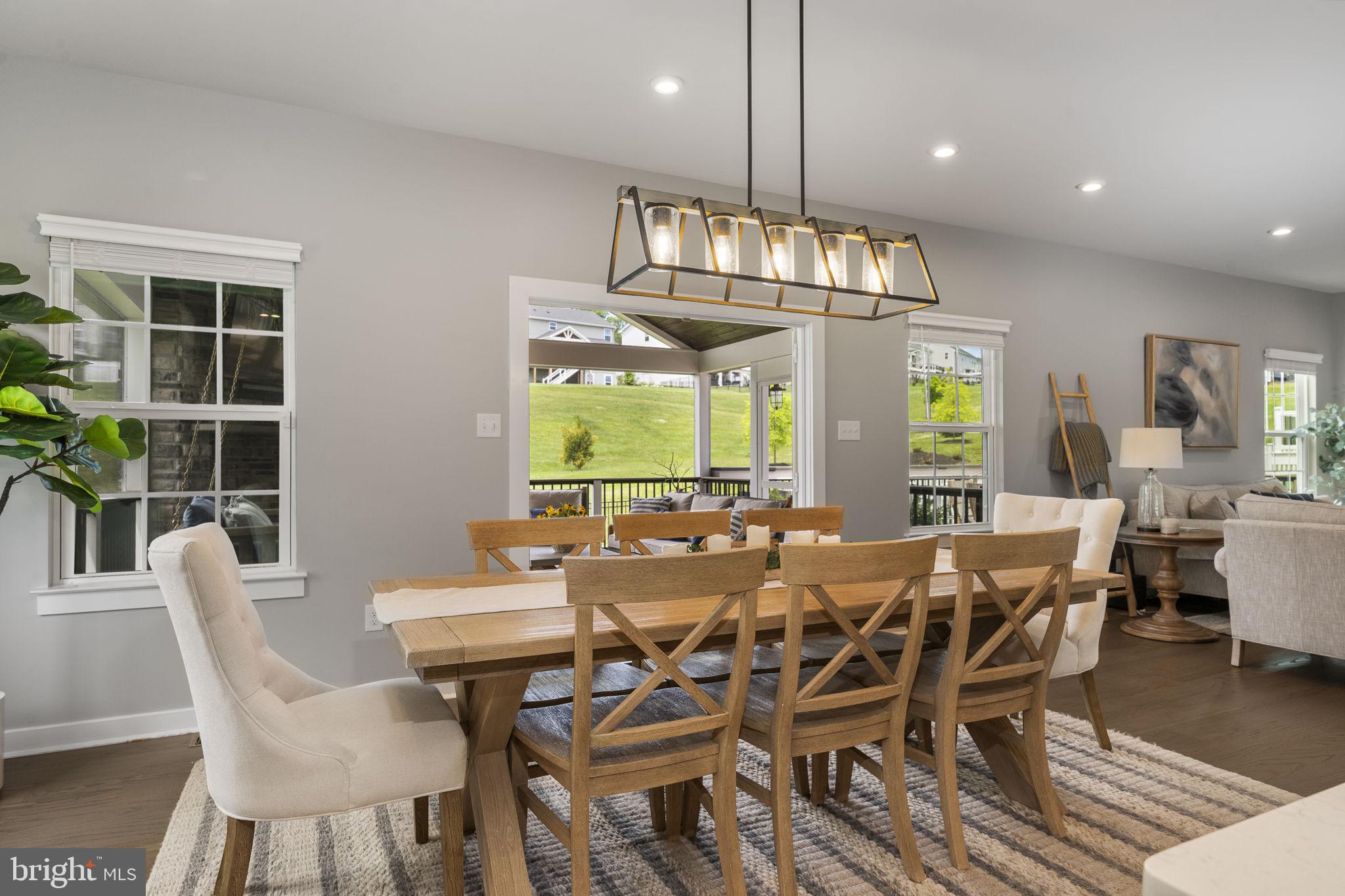 1121 ISABELLA COURT