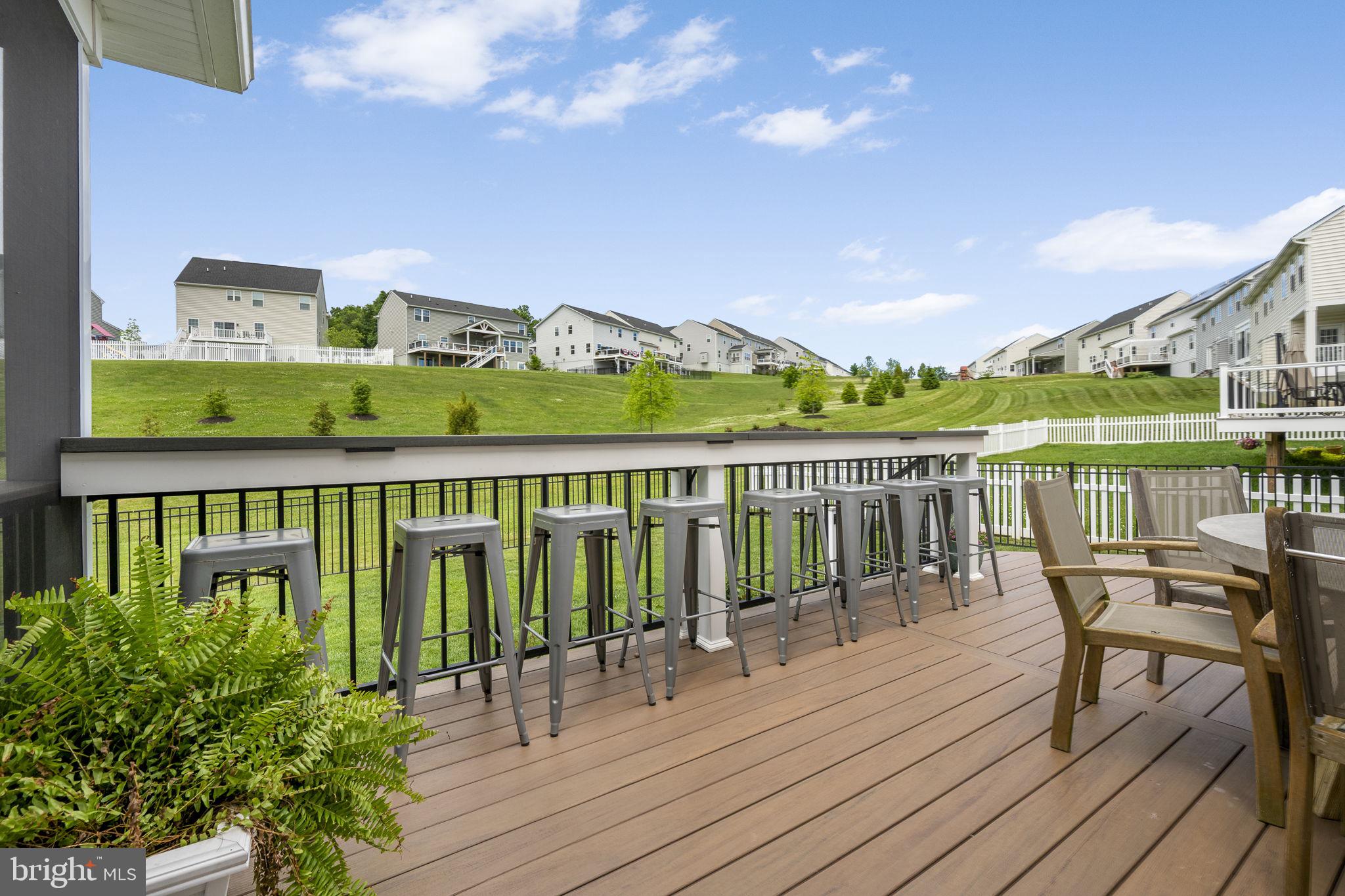 1121 ISABELLA COURT