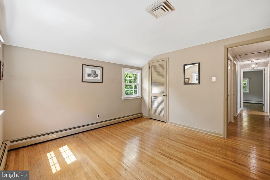 28 WATERVIEW ROAD