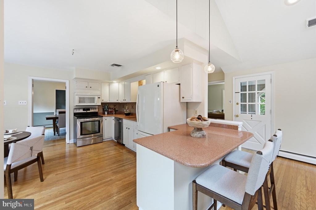 28 WATERVIEW ROAD