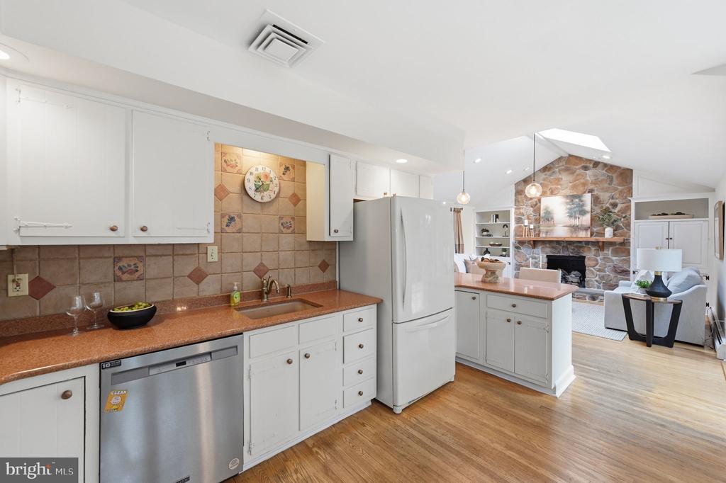 28 WATERVIEW ROAD