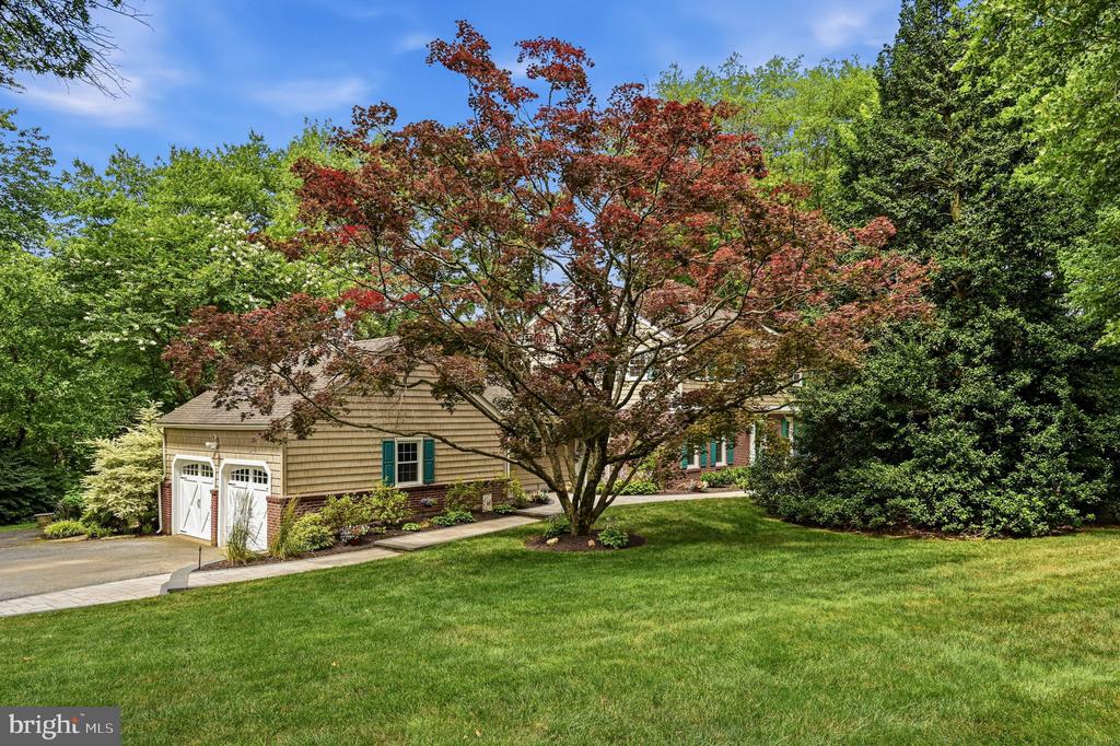 28 WATERVIEW ROAD