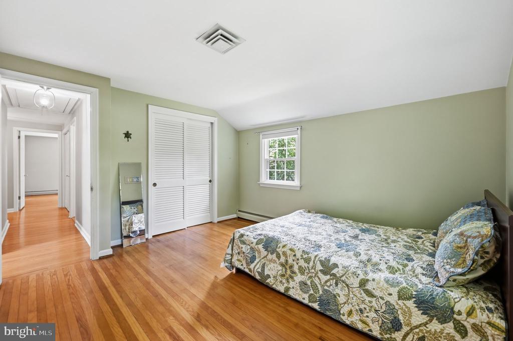 28 WATERVIEW ROAD