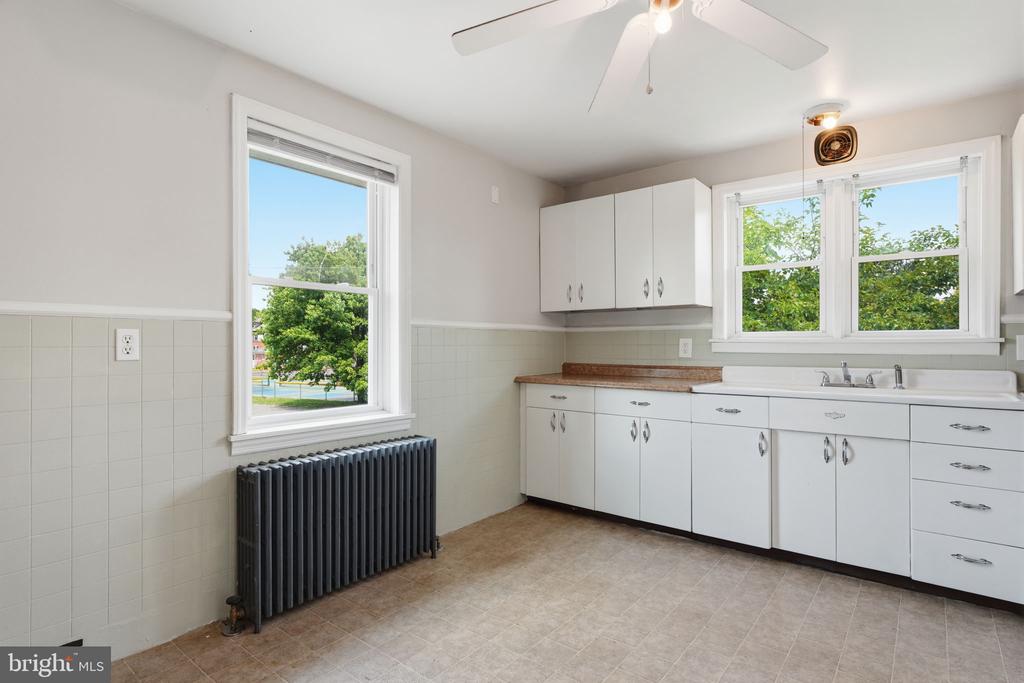 107 E MAIN STREET