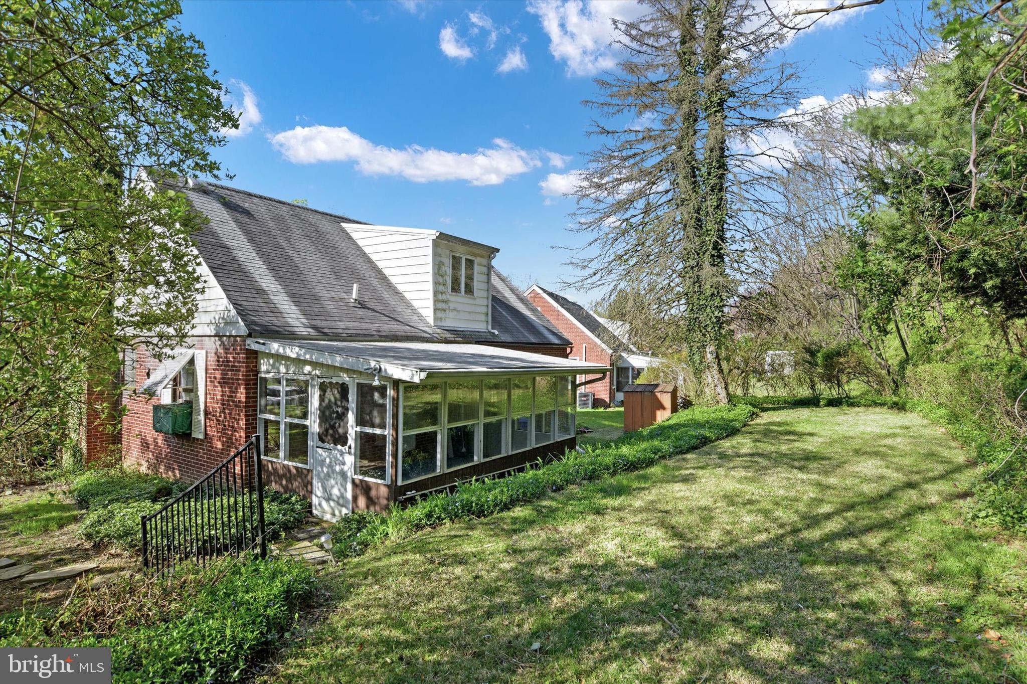 3520 SCHOOLHOUSE LANE