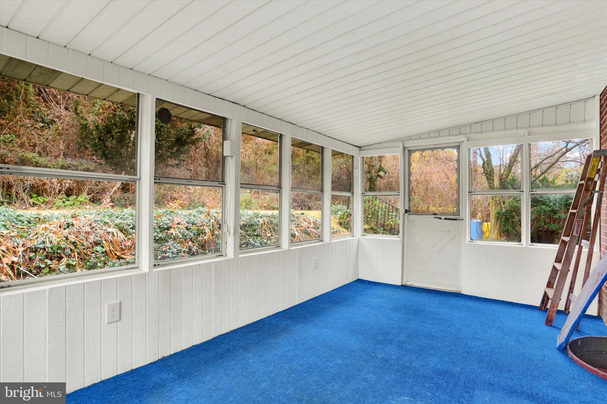3520 SCHOOLHOUSE LANE