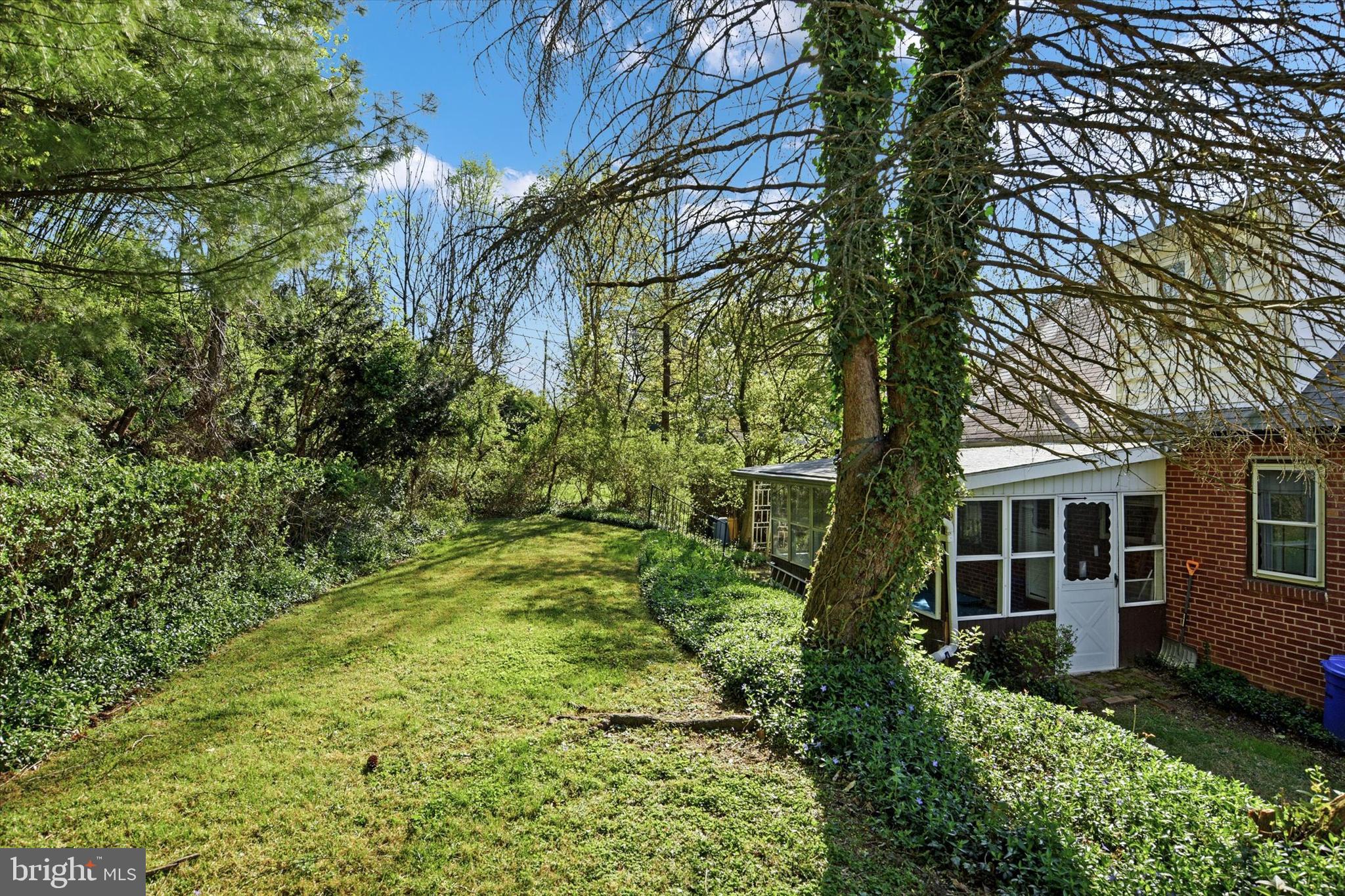 3520 SCHOOLHOUSE LANE