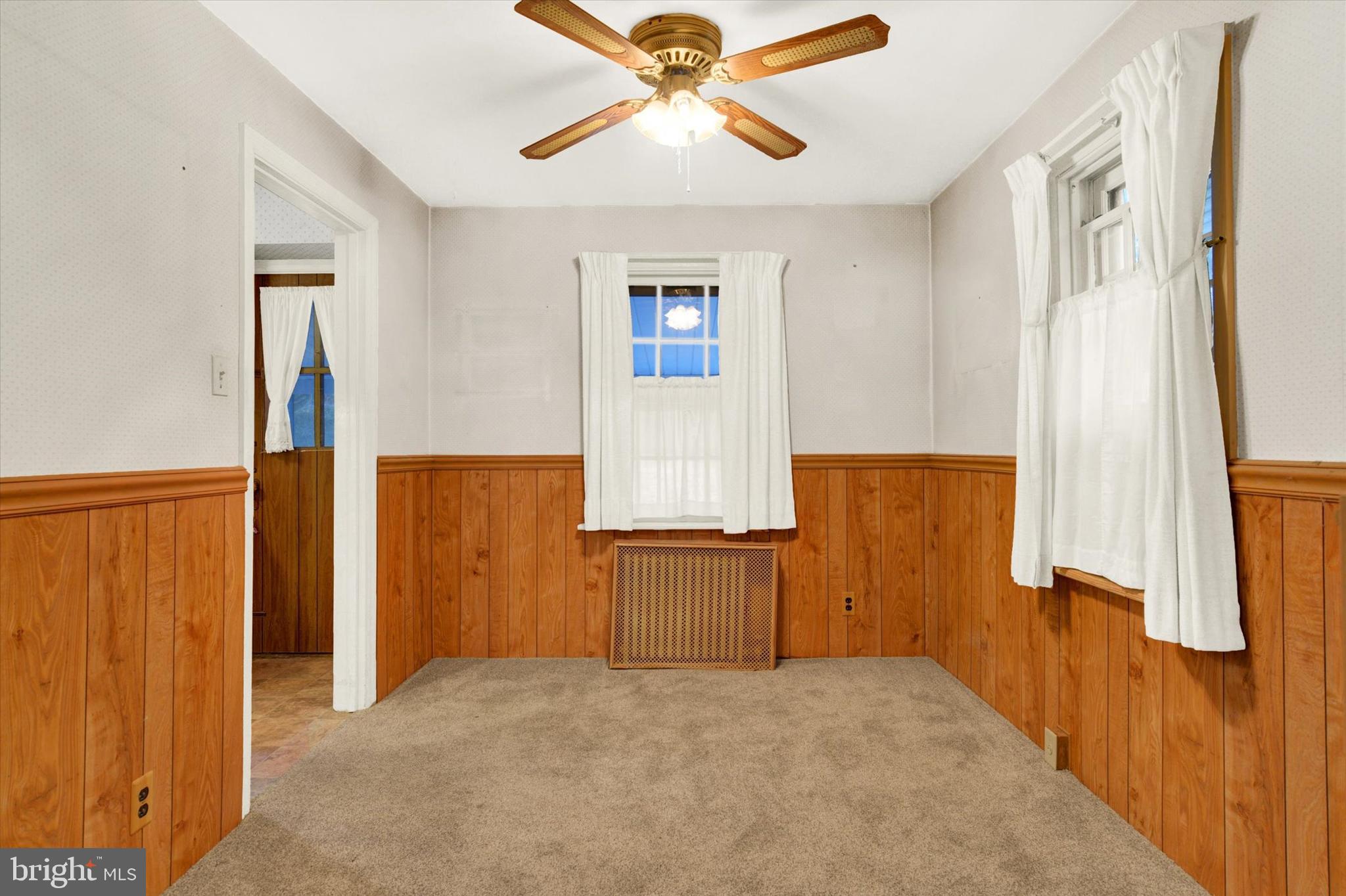 3520 SCHOOLHOUSE LANE