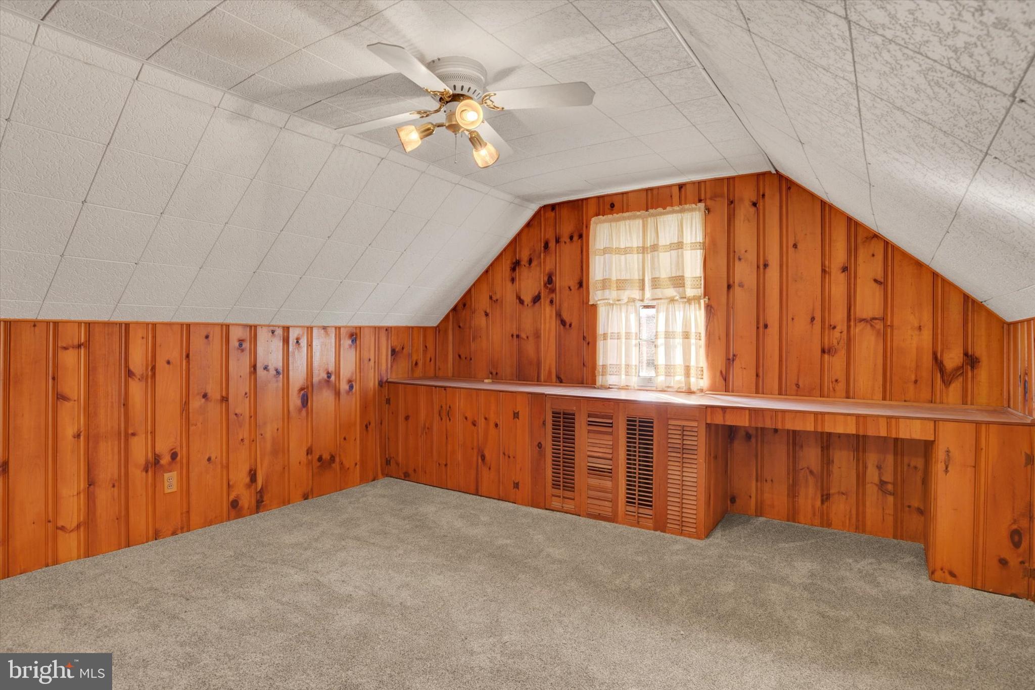 3520 SCHOOLHOUSE LANE