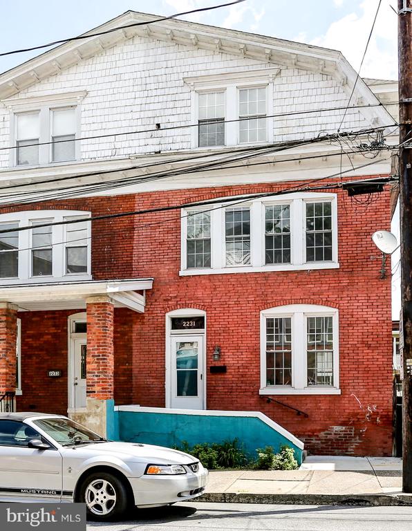 2231 PENN STREET
