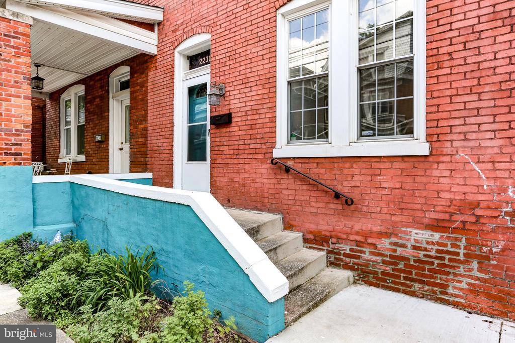 2231 PENN STREET
