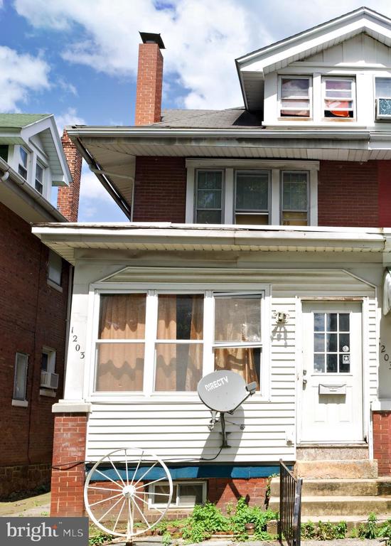 1203 N 14TH STREET
