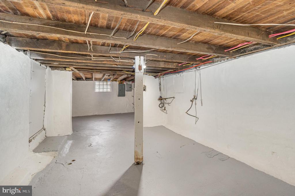 750 S 6TH STREET