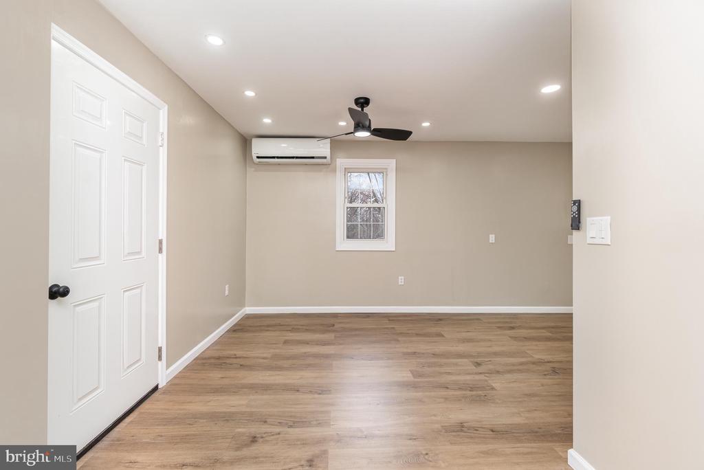 750 S 6TH STREET