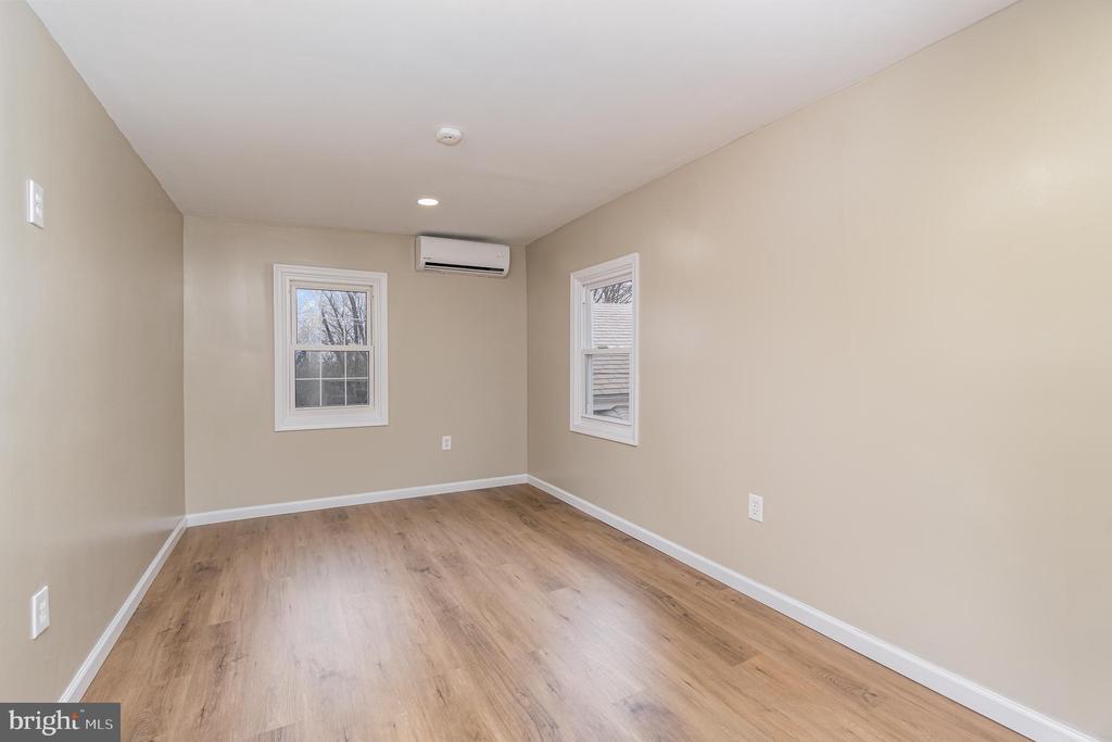 750 S 6TH STREET