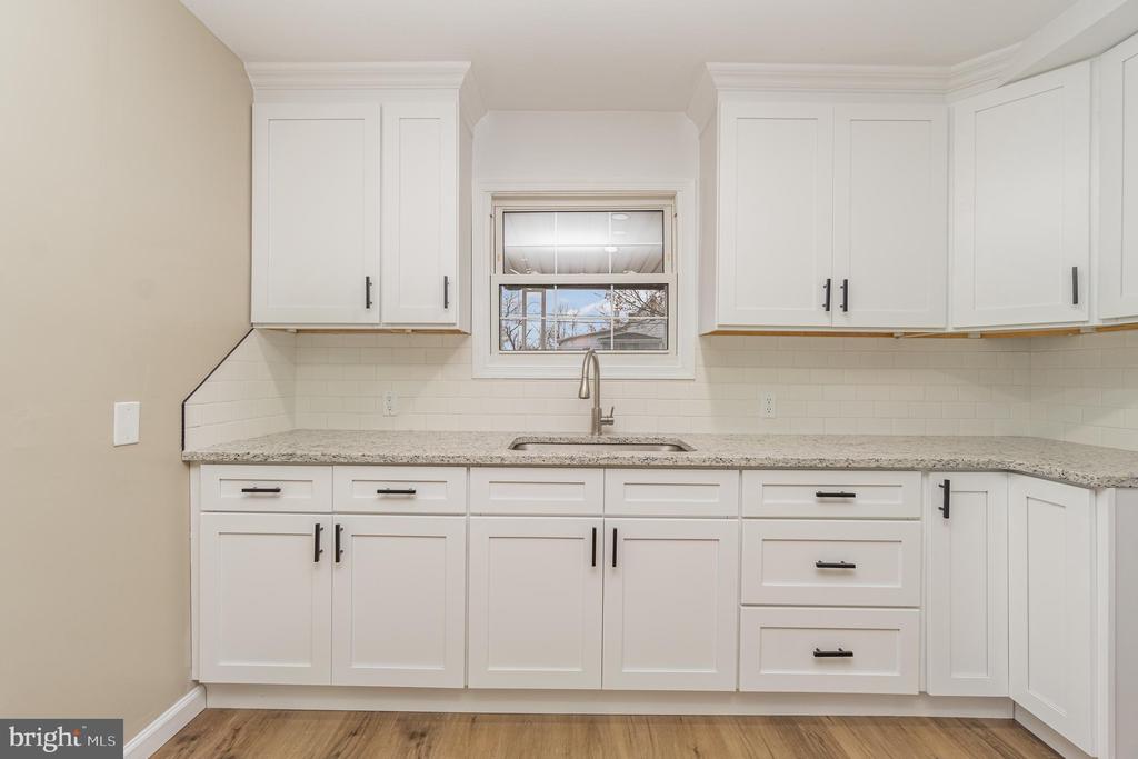 750 S 6TH STREET