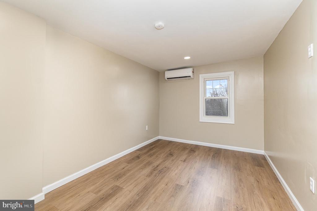 750 S 6TH STREET