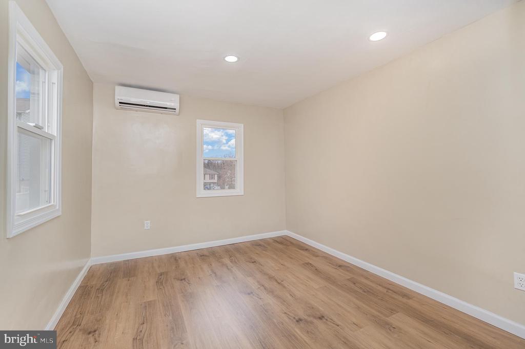 750 S 6TH STREET