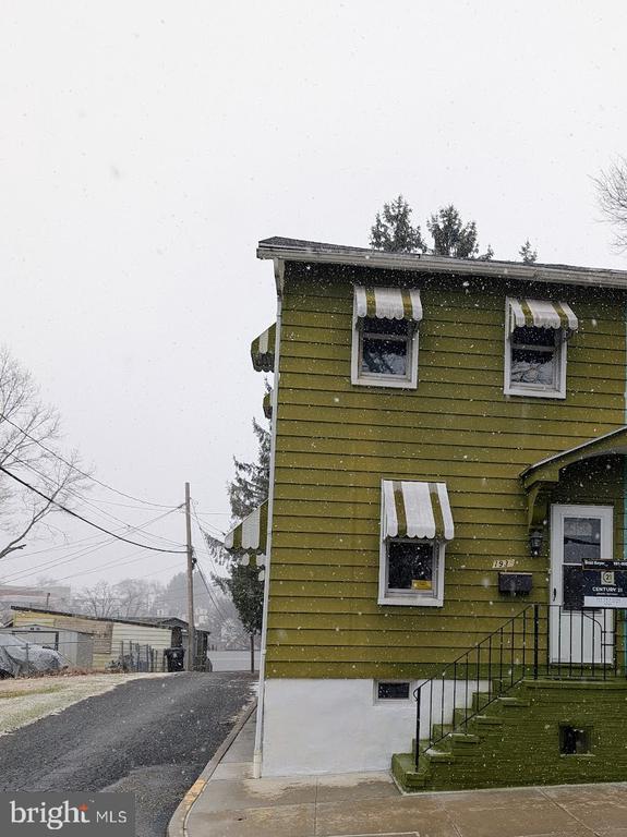 1938 BROOKWOOD STREET