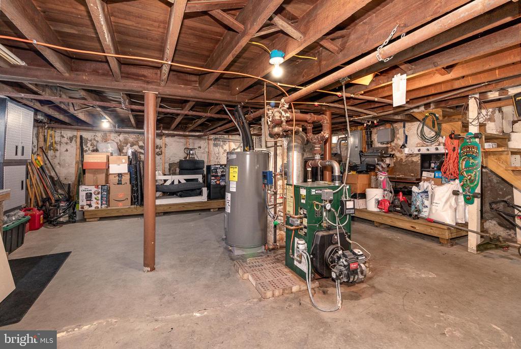 2305 WALNUT STREET