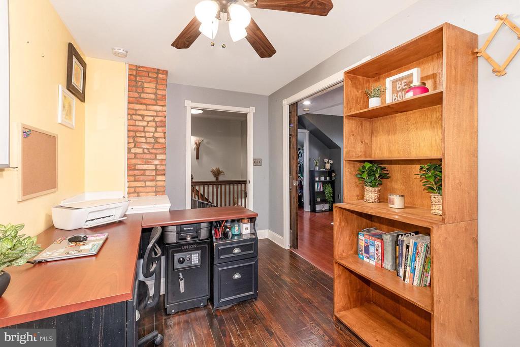 2305 WALNUT STREET