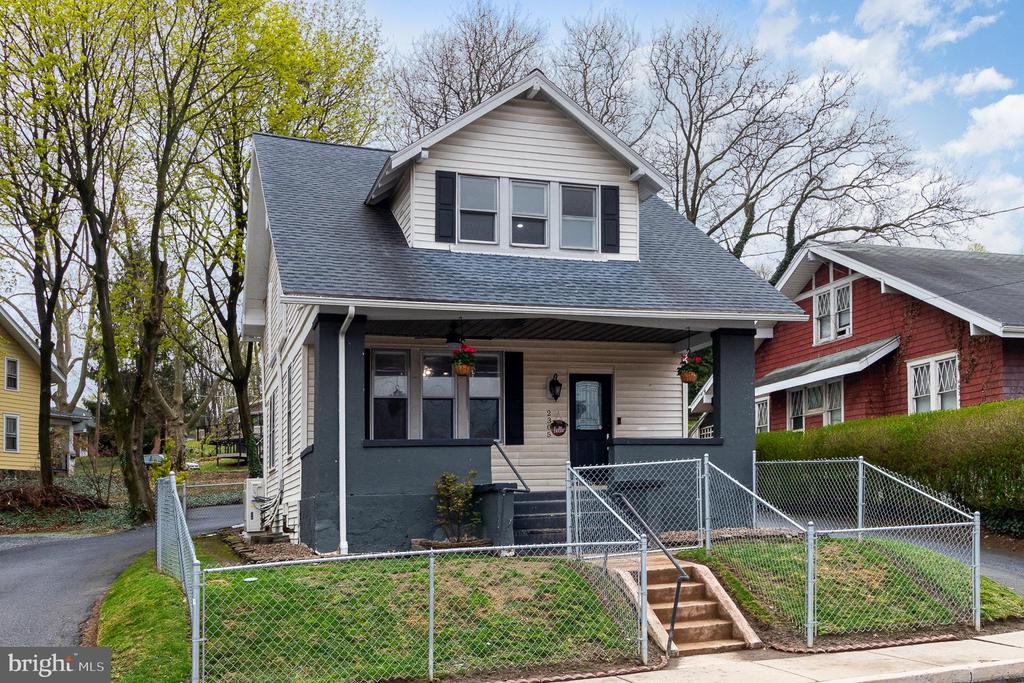 2305 WALNUT STREET