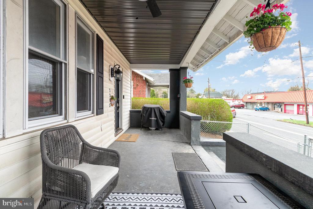 2305 WALNUT STREET