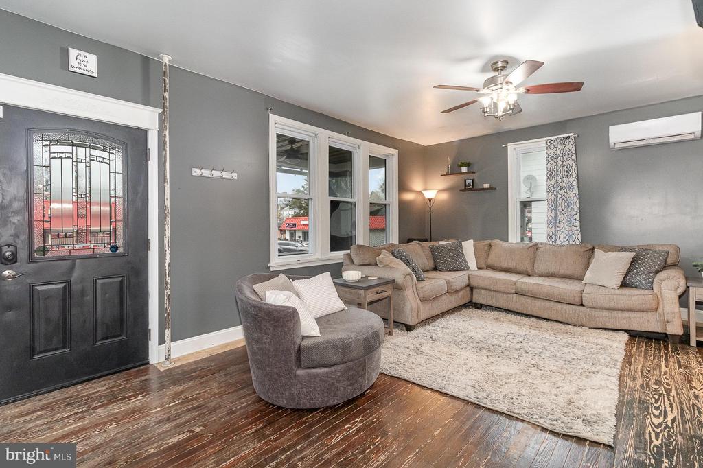 2305 WALNUT STREET