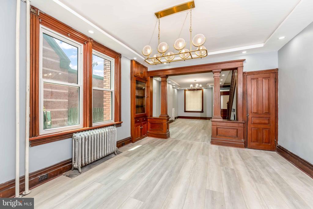 1423 WALNUT STREET