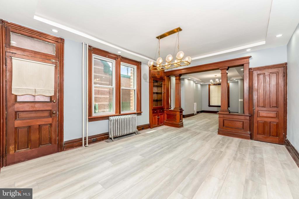 1423 WALNUT STREET
