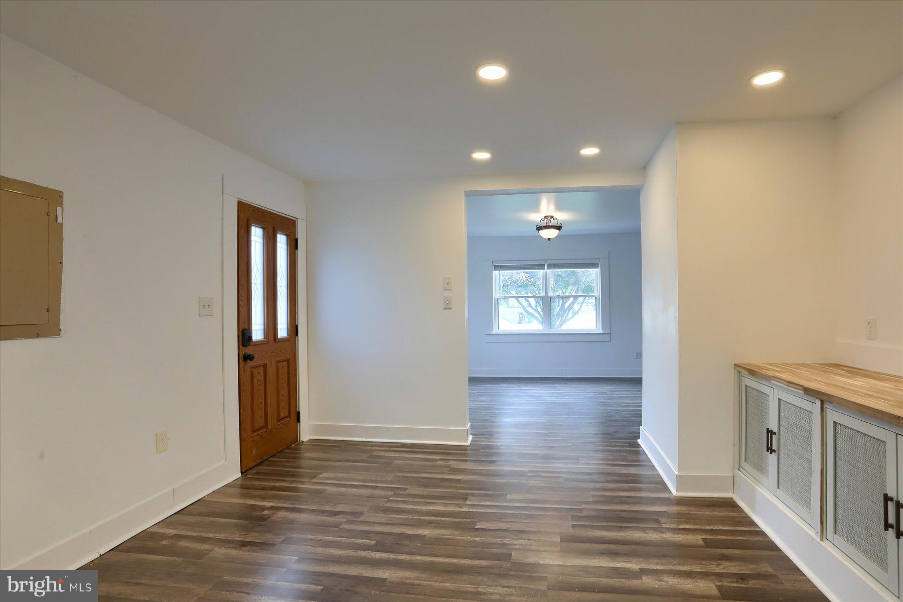 6107 Nassau Rd