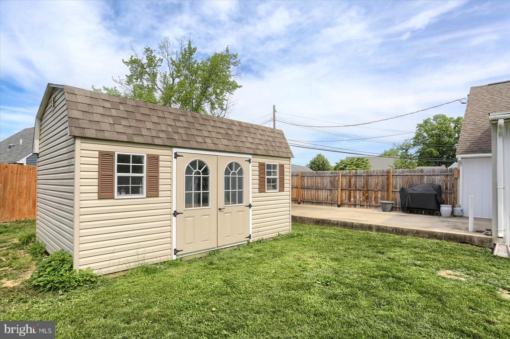 6107 Nassau Rd