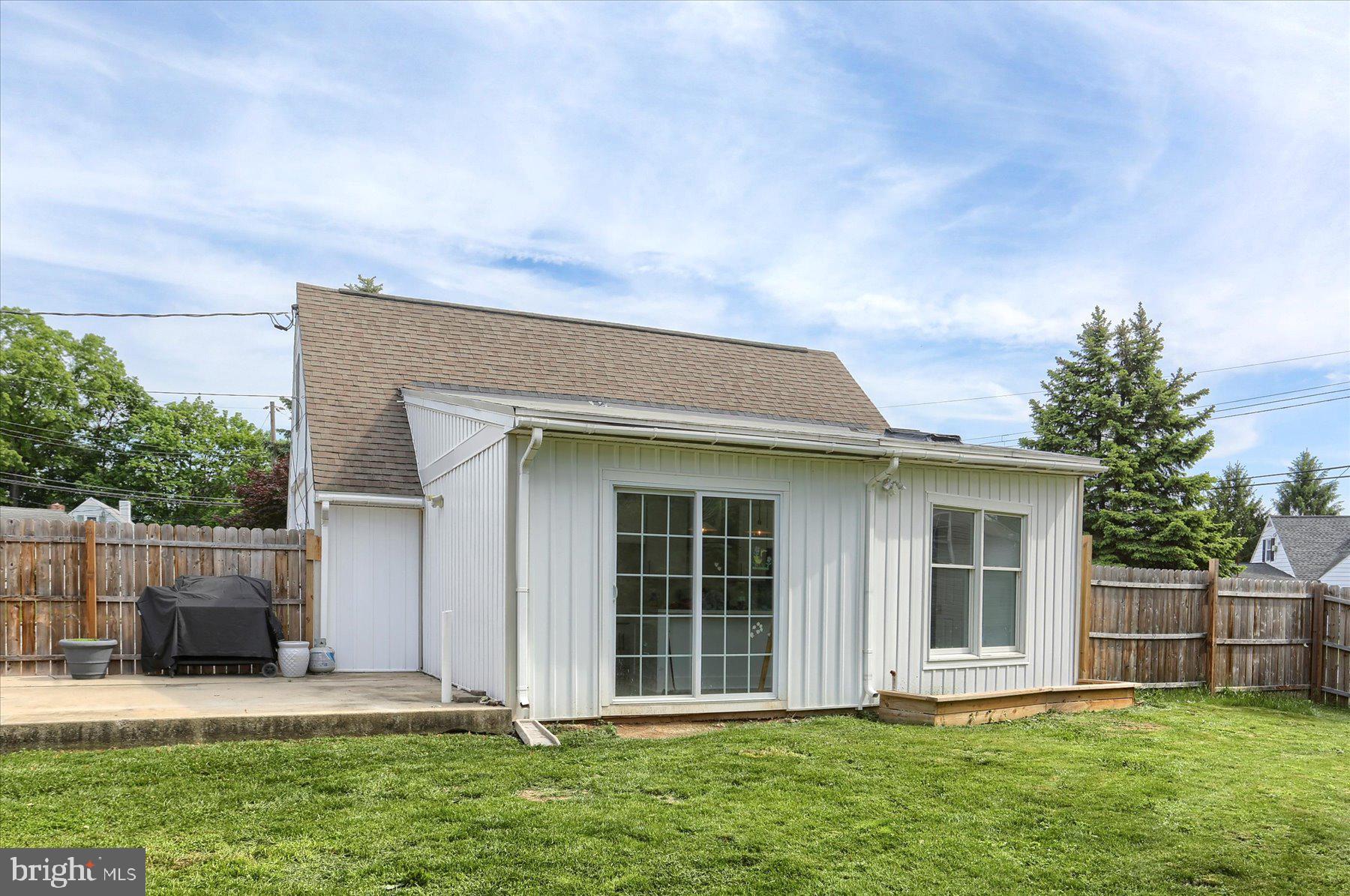 6107 Nassau Rd