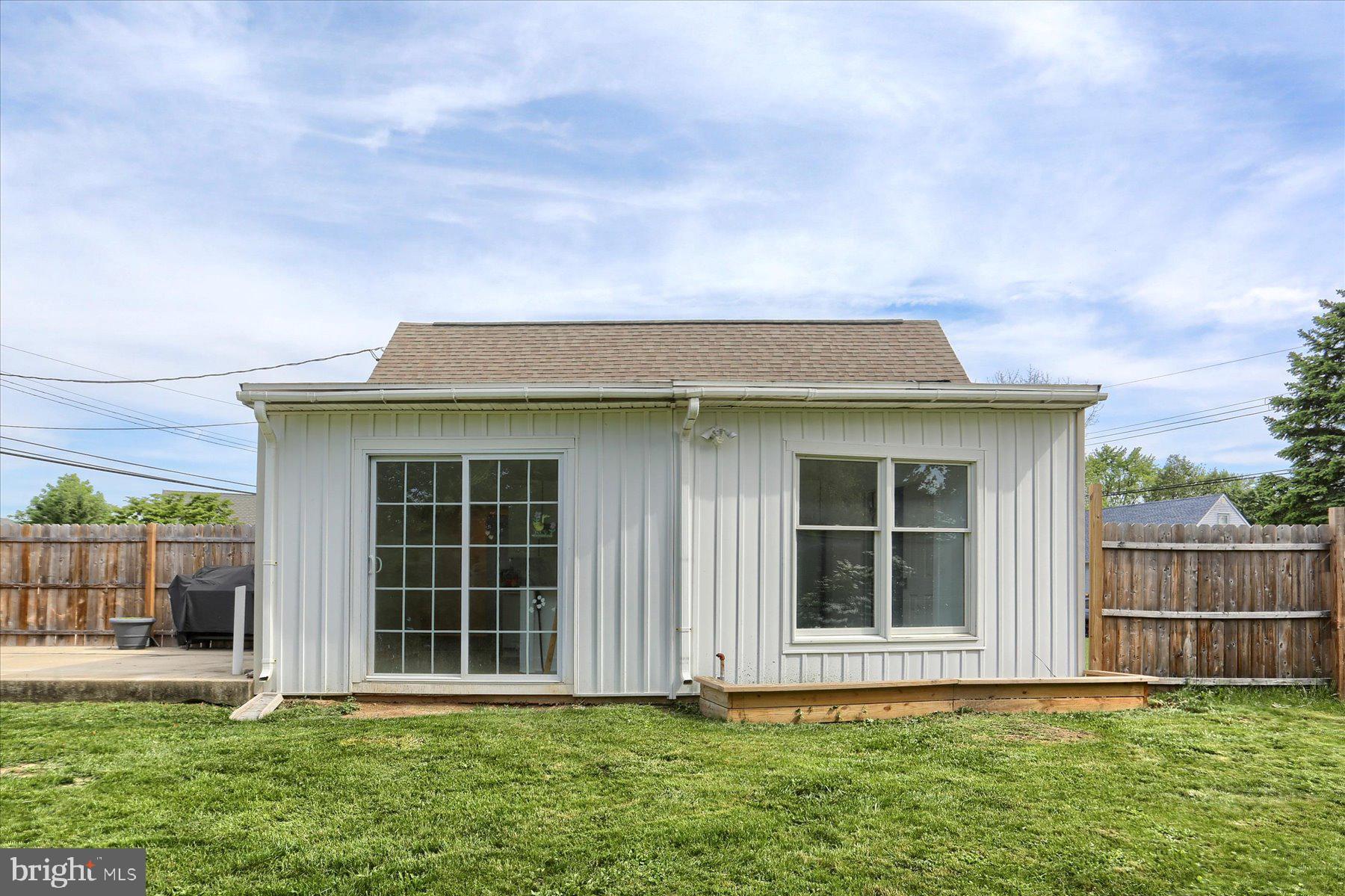 6107 Nassau Rd