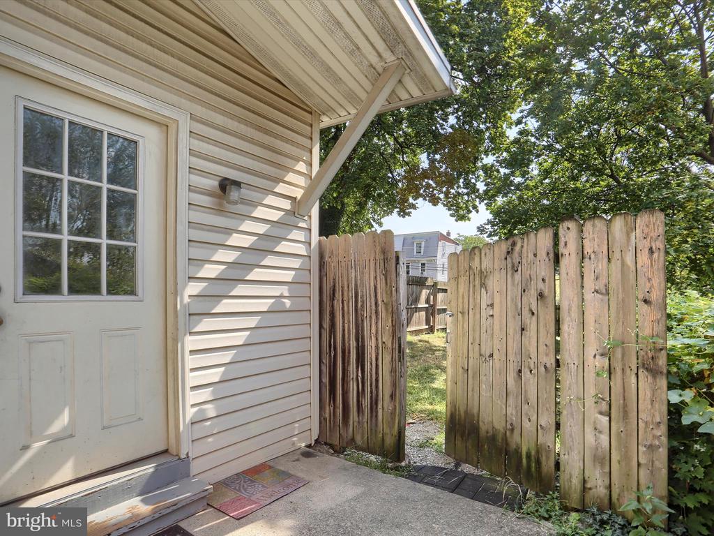 334 LINCOLN STREET