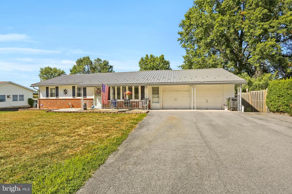 145 E VICKIE LANE