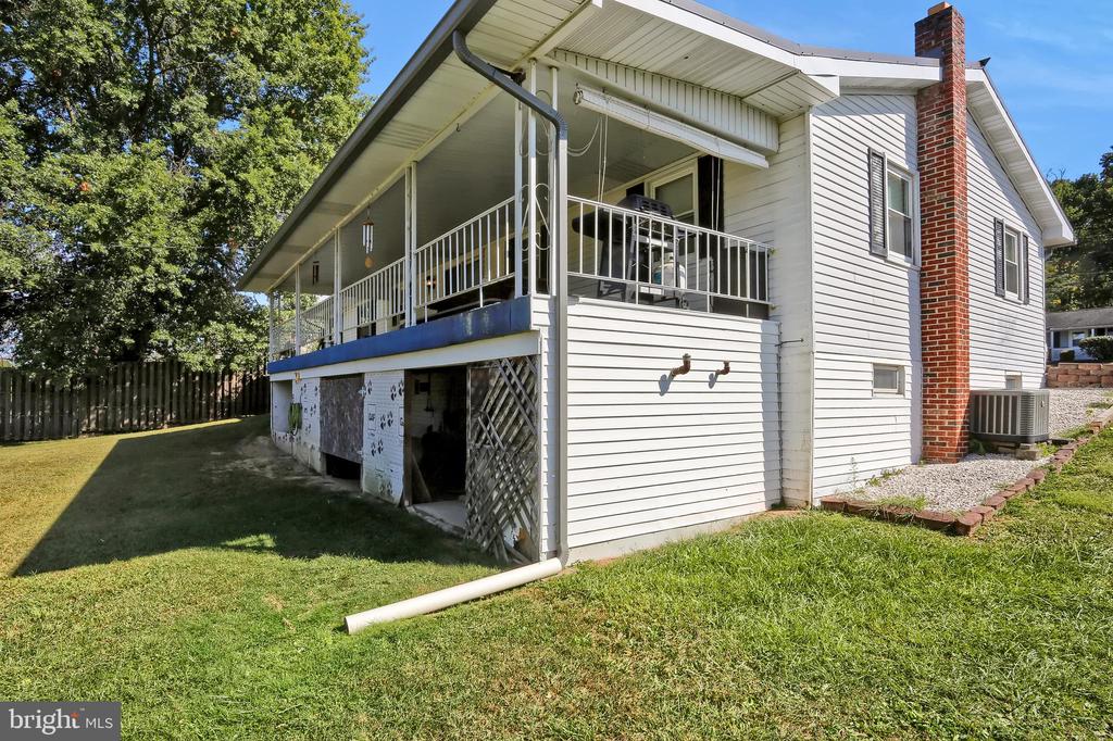 145 E VICKIE LANE
