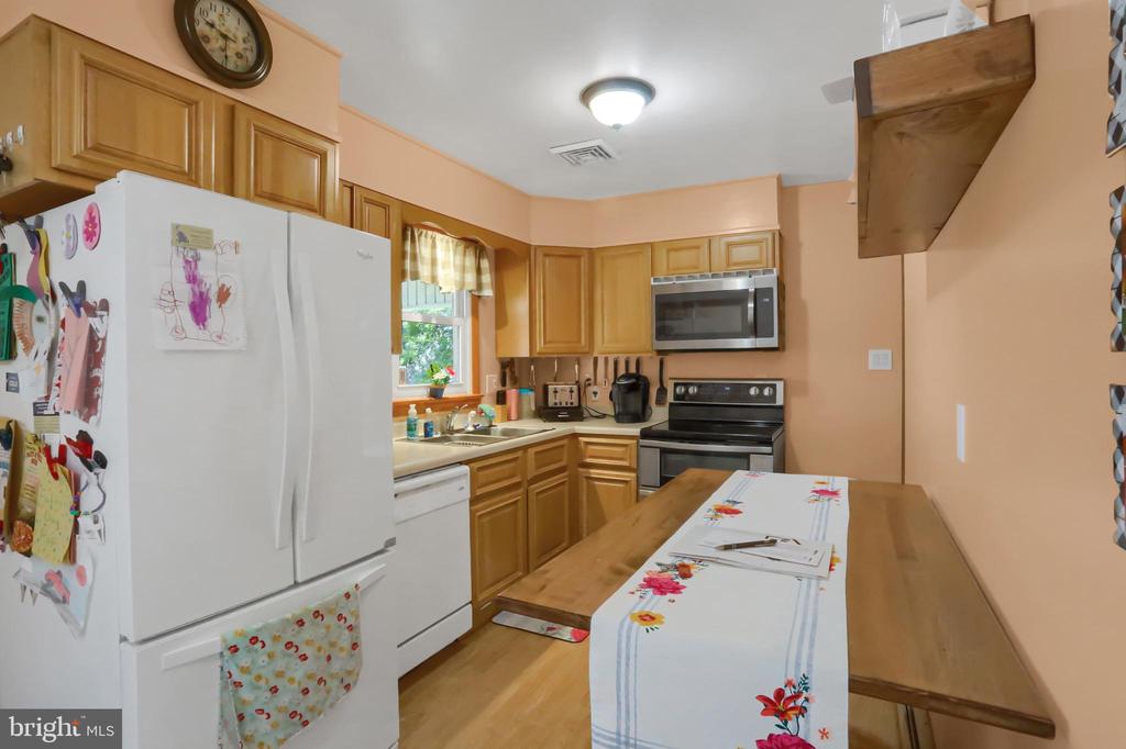 145 E VICKIE LANE