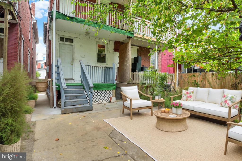 2430 REEL STREET