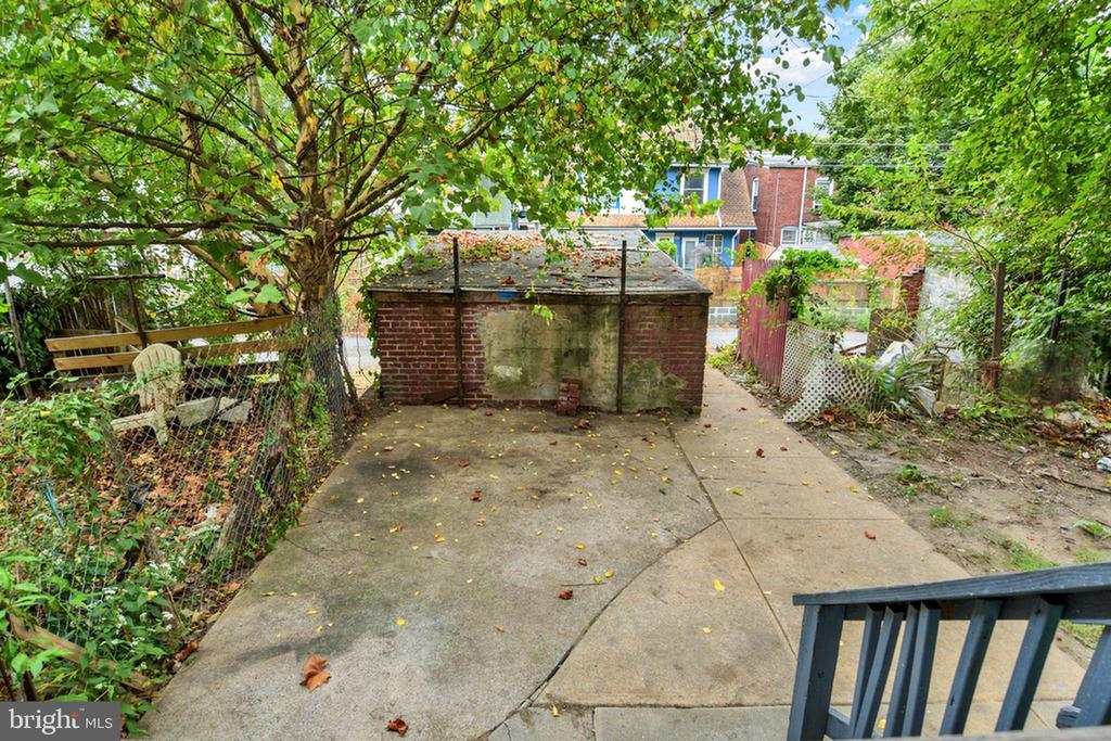 2430 REEL STREET