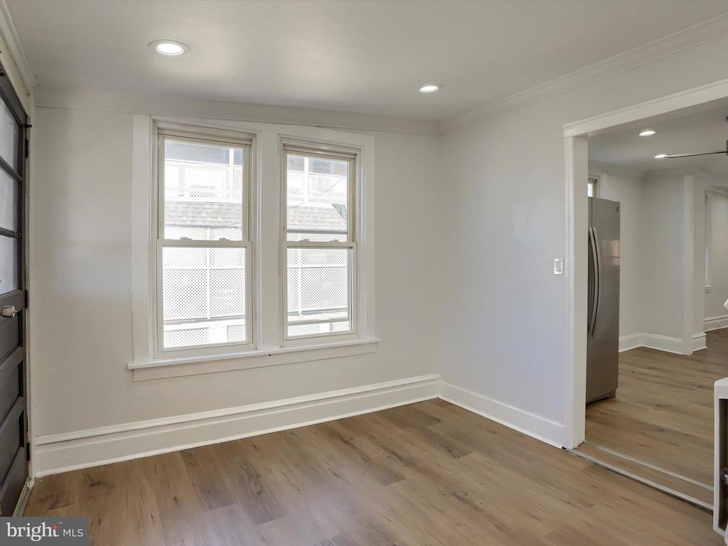 556 N 2ND STREET