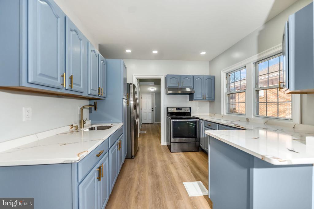 1216 S 19TH ST,DAUPHIN