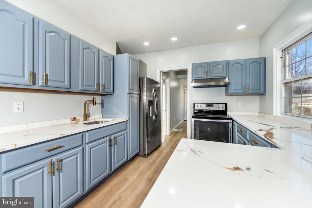 1216 S 19TH ST,DAUPHIN