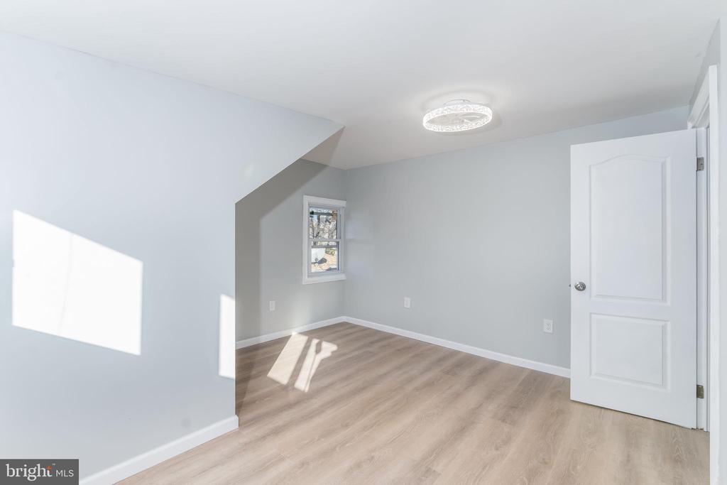 1216 S 19TH ST,DAUPHIN