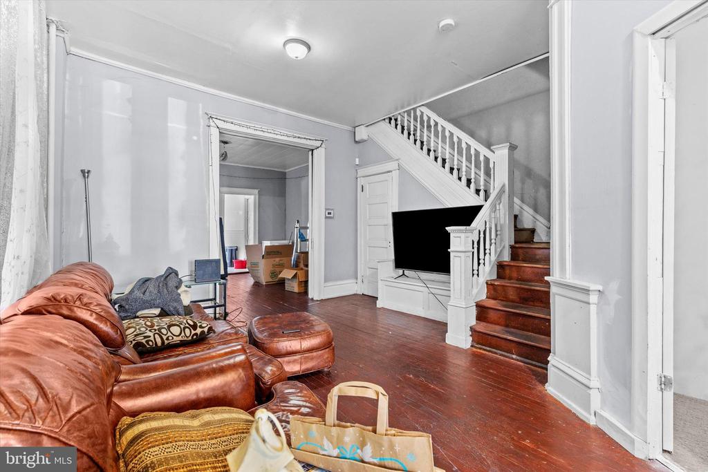241 MACLAY STREET