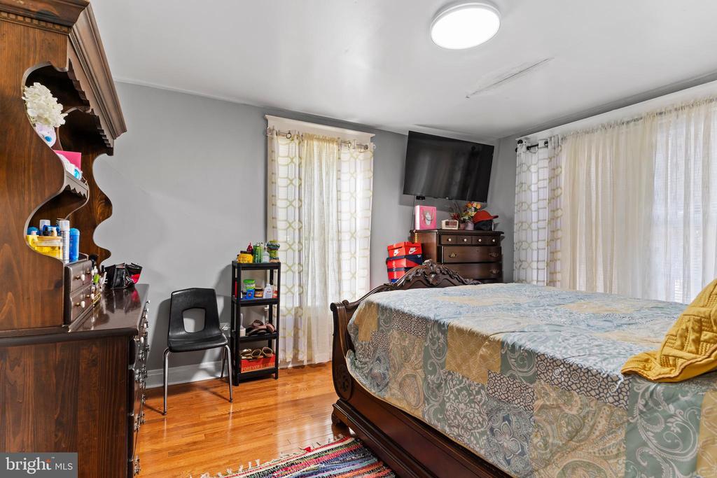2452 N 4TH STREET