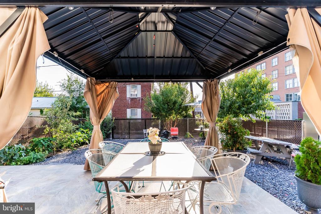 2452 N 4TH STREET